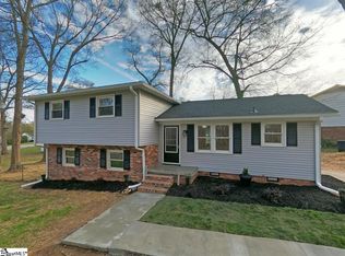 202 Newgate Dr, Simpsonville, SC 29681