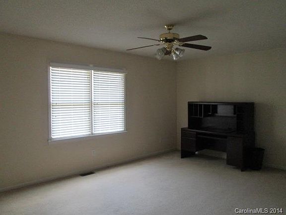 5th image of 1400 Ravenwood Ct #1400
