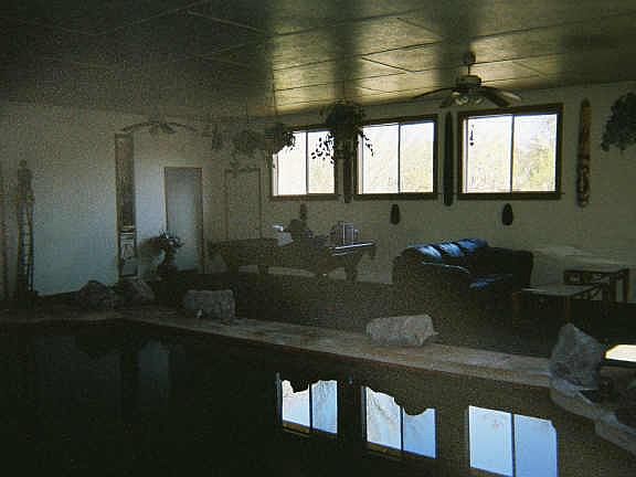 4th image of 2230 E South Mountain Avenue
