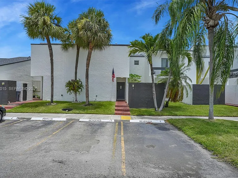 9177 Fontainebleau Blvd #3 — Photo 42