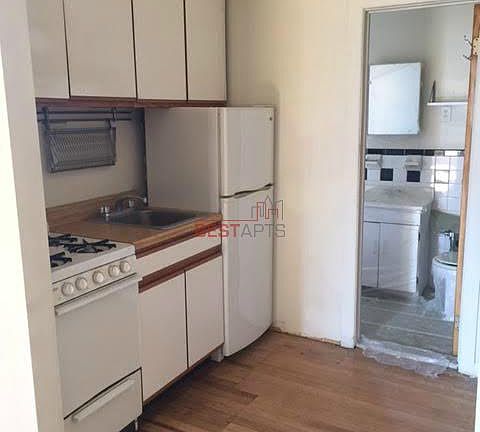 4th image of 75 E 7th St APT 5D