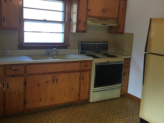 4th image of 1414 Birch Ave