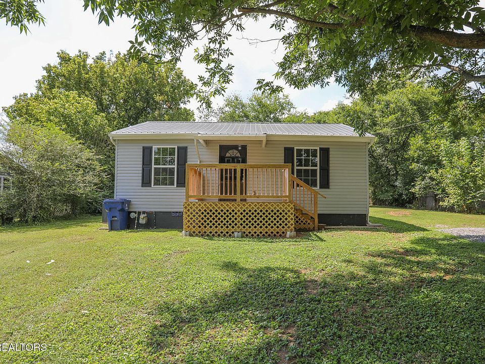 1st image of 114 Greenwood Cir