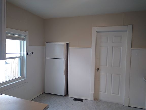 2nd image of 162 W Park Dr