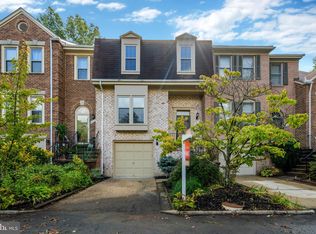 3019 Oakton Meadows Ct, Oakton, VA 22124