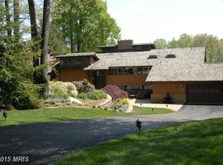 11569 Lake Newport Rd, Reston, VA 20194