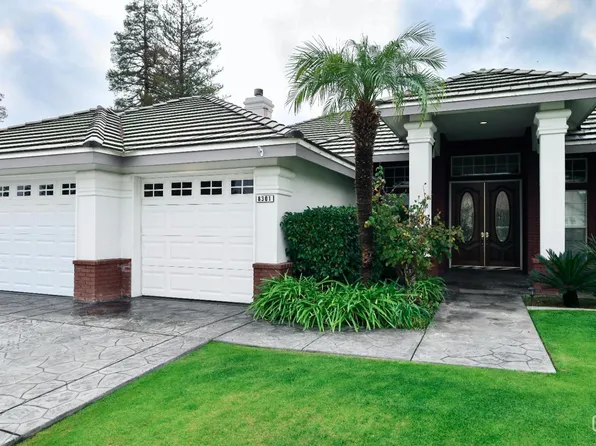 8301 Waterfield Dr, Bakersfield, CA 93312