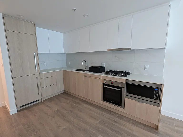 318 Alderson Ave #2406 — Photo 18