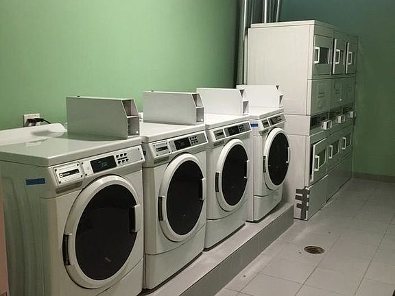 5th image of 782 Hart St APT 5C