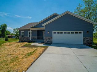 3121 Devonshire Cir, Crown Point, IN 46307