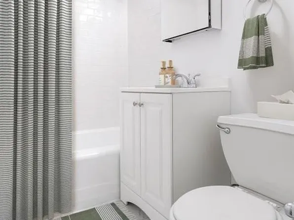 104-40 Queens Boulevard image 4 of 21