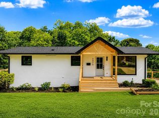 3320 Winterfield Pl, Charlotte, NC 28205