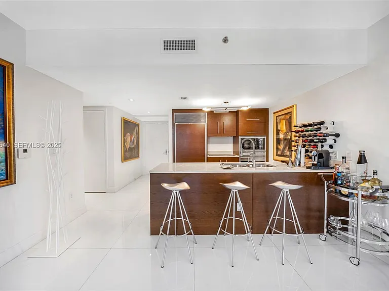 475 Brickell Ave #712-714 — Photo 8