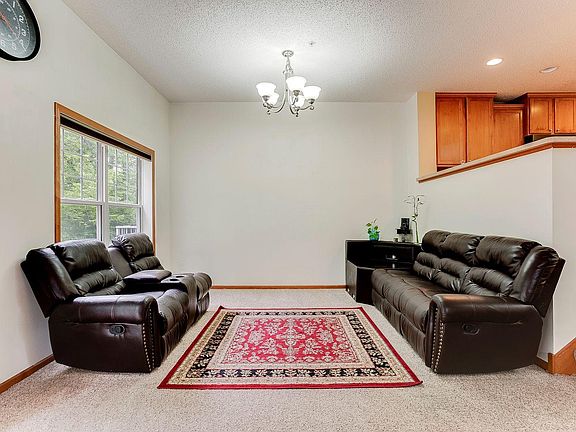 3rd image of 5041 Dunkirk Pl N