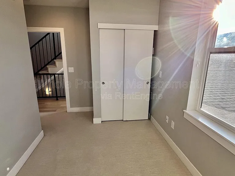 1547 Utica St — Photo 18
