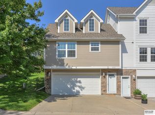 4352 N 147th Plz, Omaha, NE 68116