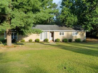 1302 Eastview Dr, Aberdeen, NC 28315