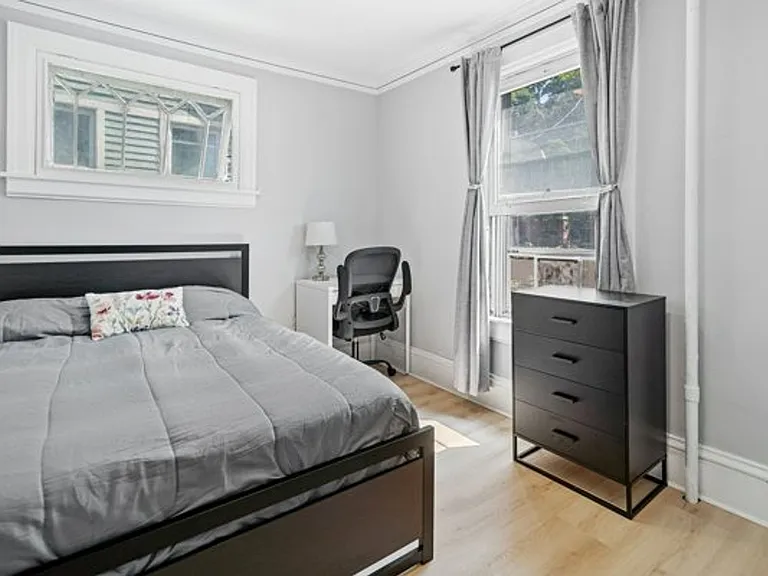 202 Stewart Ave — Photo 32