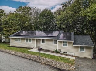 6 Hillside Rd, Sloatsburg, NY 10974