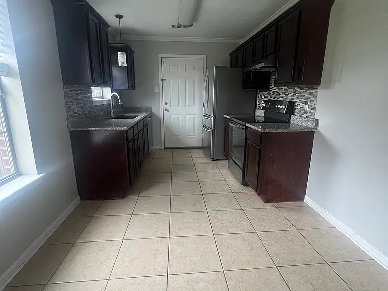 3420 Antietam Dr — Photo 3
