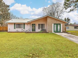 101 Tall Spruce Dr, Moncks Corner, SC 29461