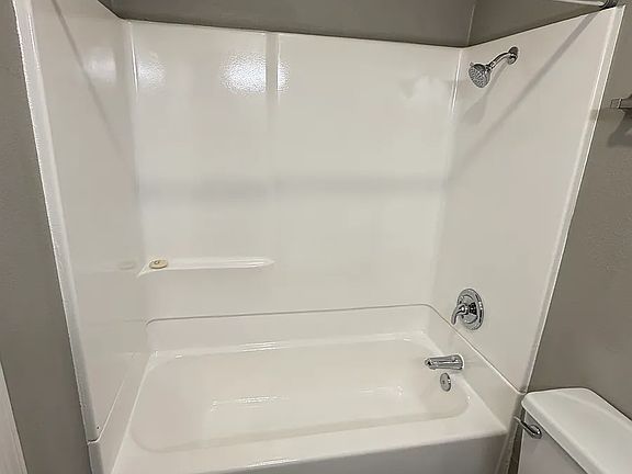 5th image of 515 S 13th St APT 22