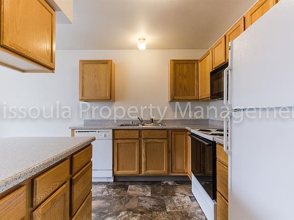 2nd image of 1203 SW Higgins Ave APT G