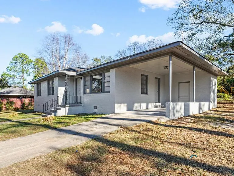 2553 Tredway Dr — Photo 12