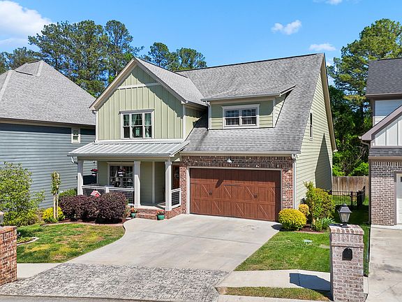 3rd image of 2612 Wendell Way