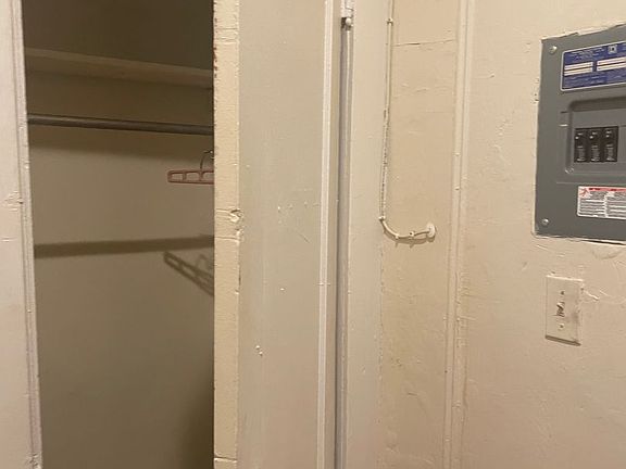 2nd image of 106 Lincoln Pl APT 12