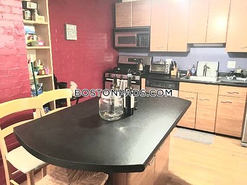 2nd image of 42 Chauncy St Suite 4B
