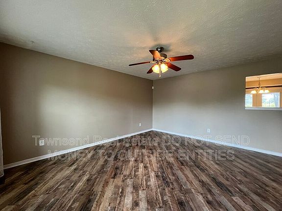 2nd image of 420 Mangum Ct