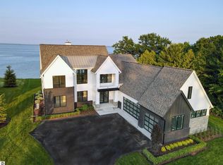 15582 Waters Edge Dr, Traverse City, MI 49686