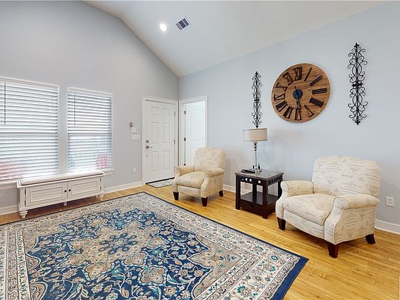4th image of 165 Turtle Bay Cove Dr