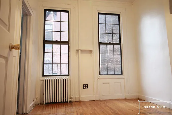 Rented by Grand & Co. | media 9