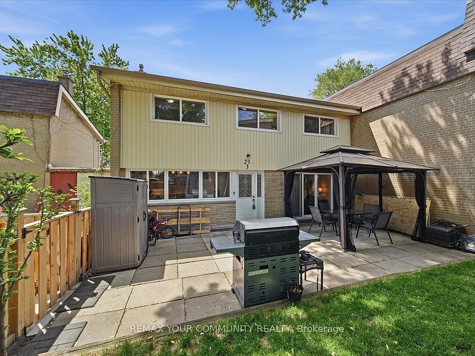 1st image of 23 Brookwell Dr #3