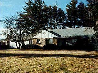 1st image of 180 E Chillicothe Ave