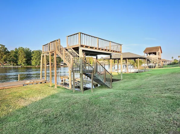 11408 River Highlands Dr, Saint Amant, LA 70774