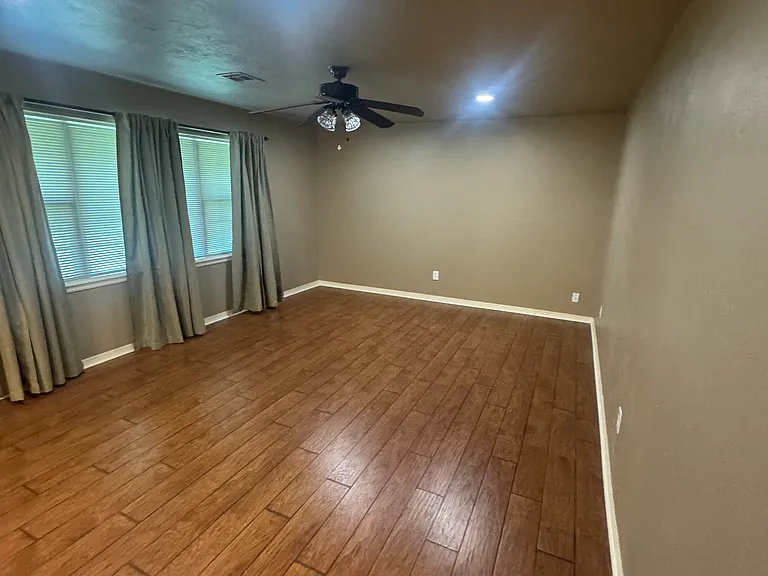 1825 S Rankin St — Photo 8