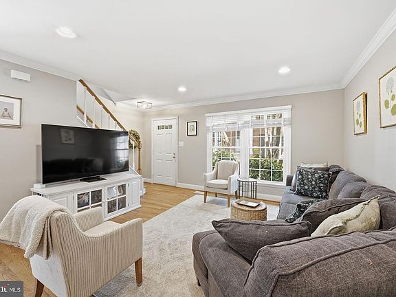 4th image of 2556 S Arlington Mill Dr #C-3