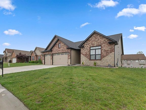 4th image of 156 Stonebridge Bluff Dr