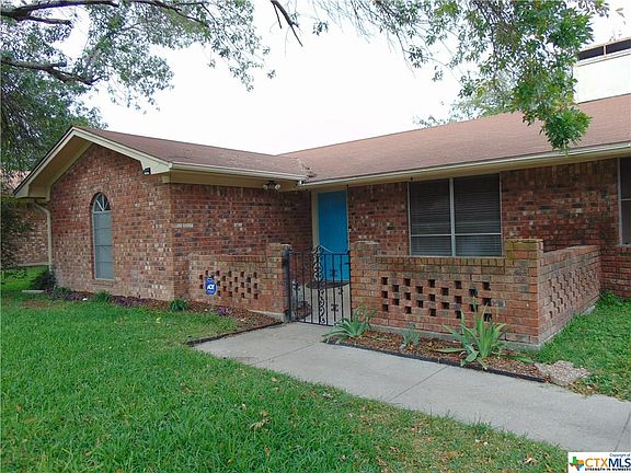 2nd image of 901 Turtle Bend Dr