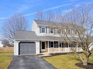 83 Brookfield Rd, Lititz, PA 17543