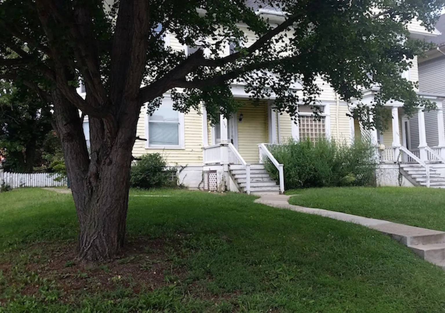 Howell 344-348 — Photo 3