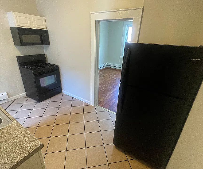 1st image of 399 13th Ave #5D