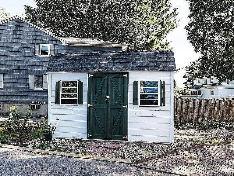 28 East St — Photo 15