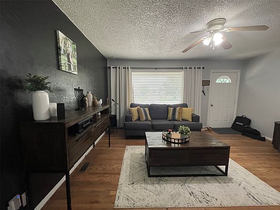 3rd image of 314 Main Ave