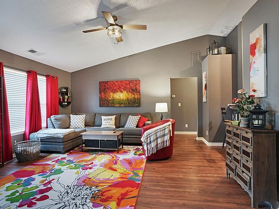 4th image of 5619 River Walk Cir