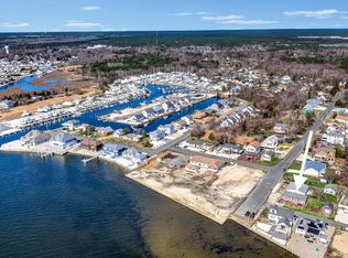 173 Lighthouse Dr, Waretown, NJ 08758