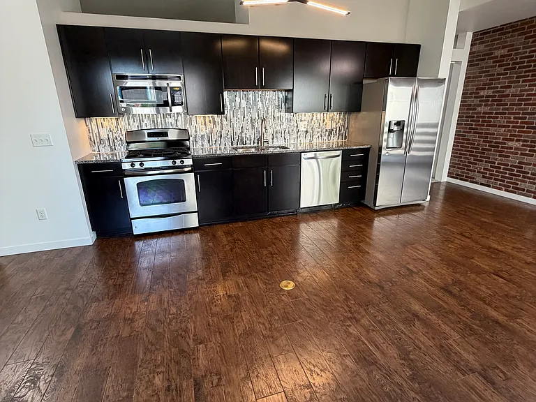 204 Maple St #202 — Photo 22